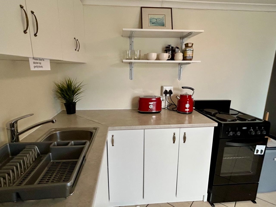 To Let 2 Bedroom Property for Rent in Westcliff Western Cape